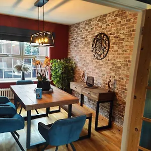 Boutique Abode - With Hot Tub Holiday home Chester