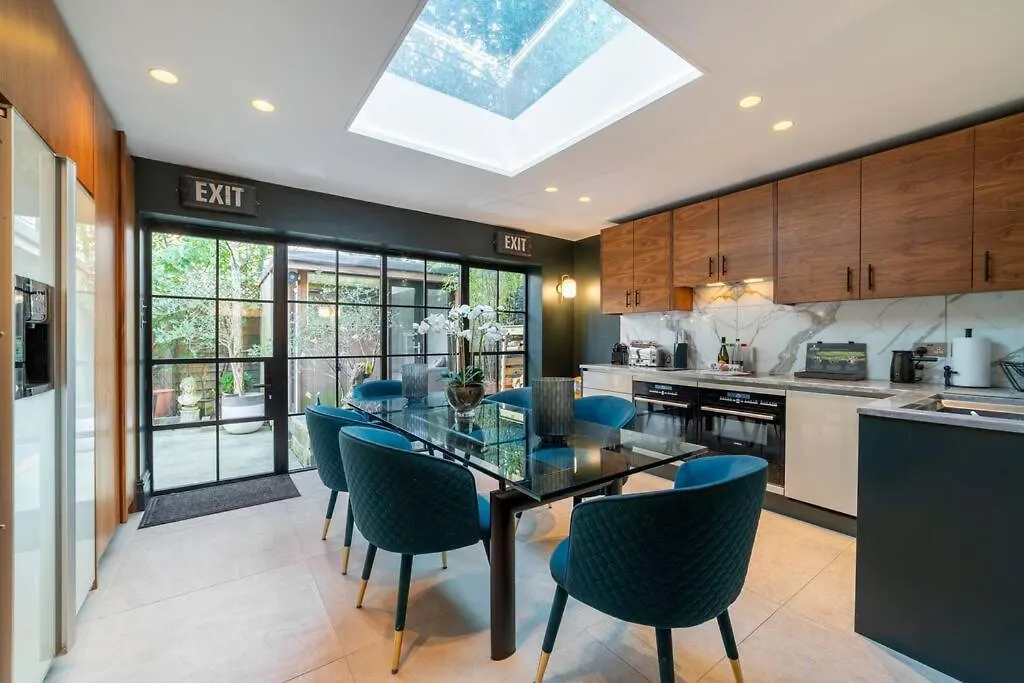 Westcourt By Rmg Apartments Harrogate 0*,