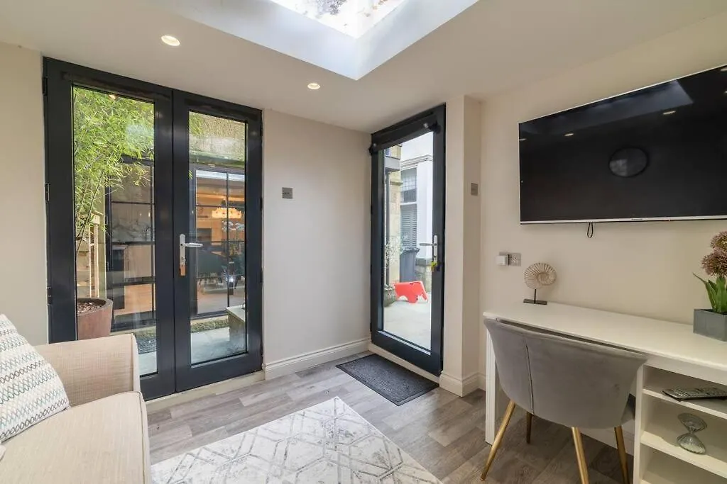 הרוגייט Westcourt By Rmg Apartments בריטניה
