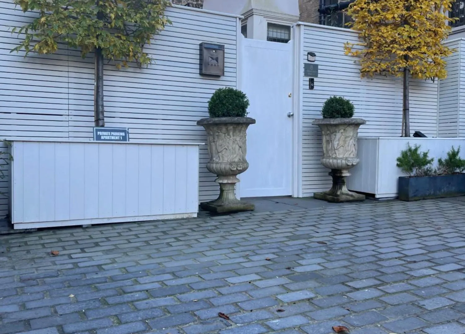 Westcourt By Rmg Apartments location